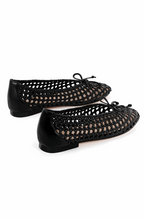 Round toe thick mesh ballerinas