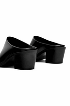 Leather pointed toe mules