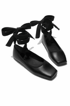 Pointe shoes style ballerinas