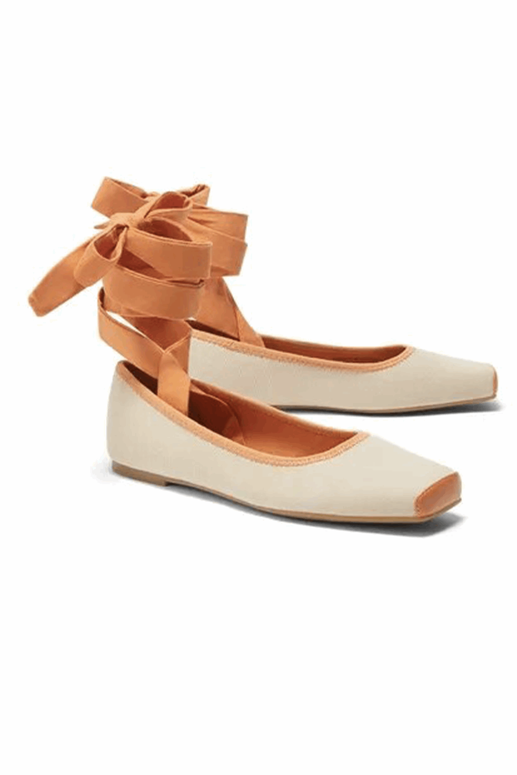 Pointe shoes style ballerinas with lace-up